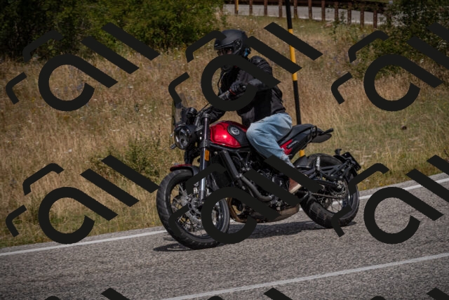 20250802122509-_5006396_am_