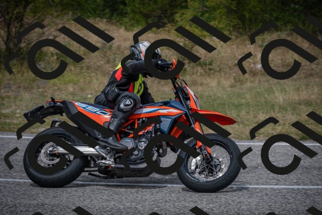 20250802122514-_5006402_am_