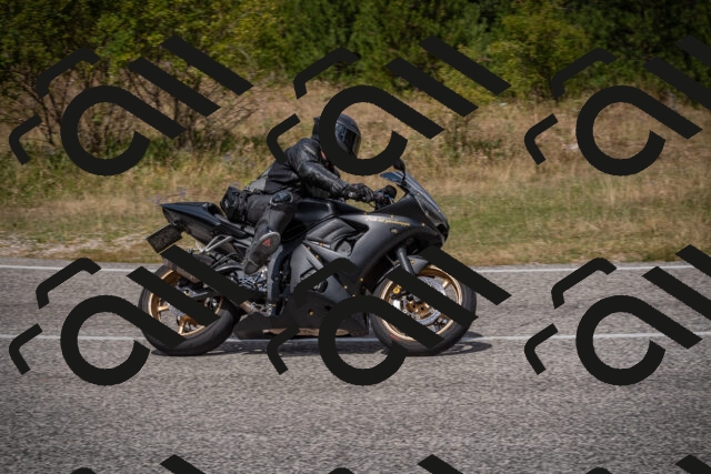 20250802122712-_5006448_am_