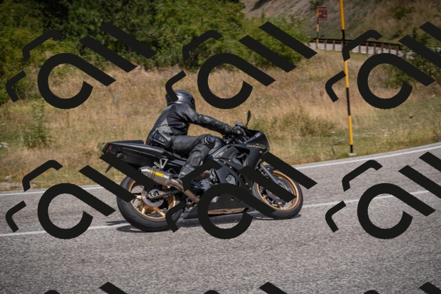 20250802122712-_5006450_am_