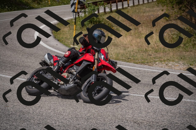 20250802122733-_5006465_am_