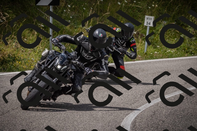 20250802122820-_5006481_am_