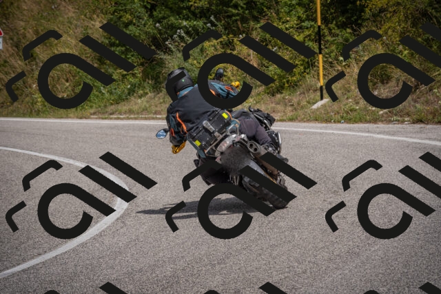 20250802122849-_5006496_am_