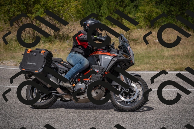 20250802122902-_5006506_am_