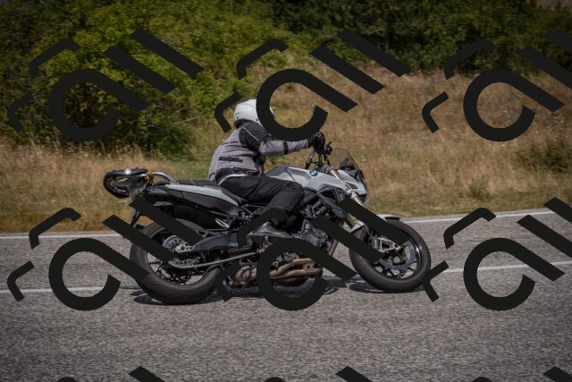 20250802123301-_5006551_am_