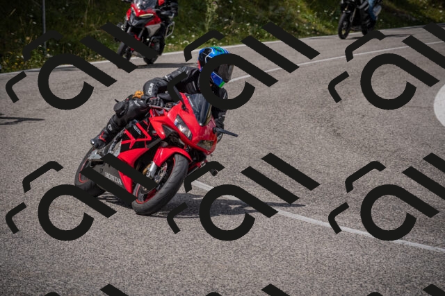 20250802124209-_5006664_am_