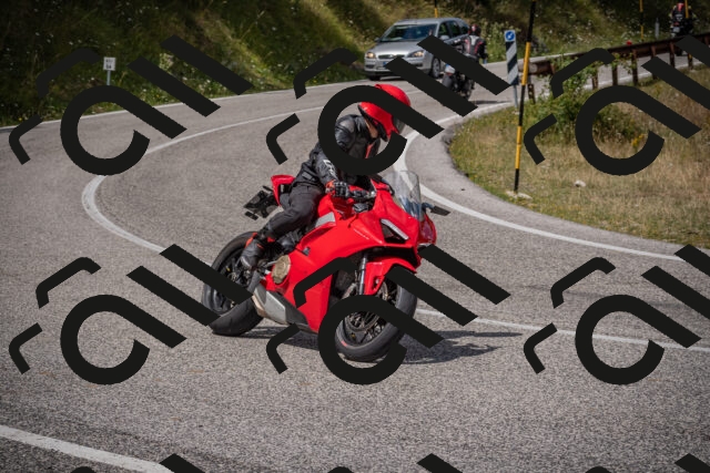 20250802124220-_5006675_am_