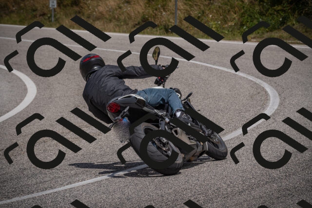 20250802124853-_5006792_am_