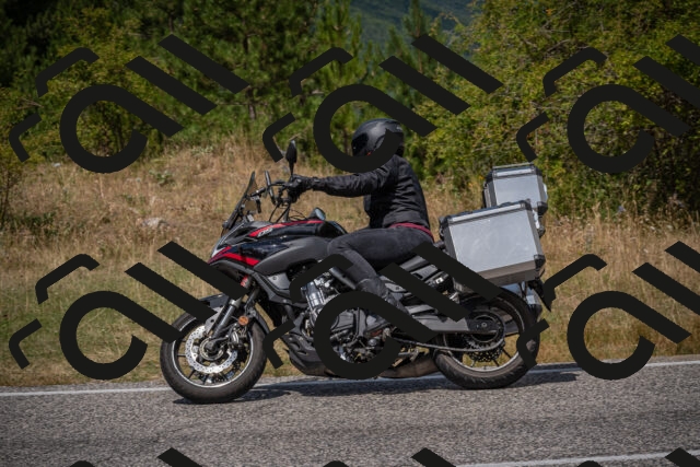 20250802124922-_5006797_am_