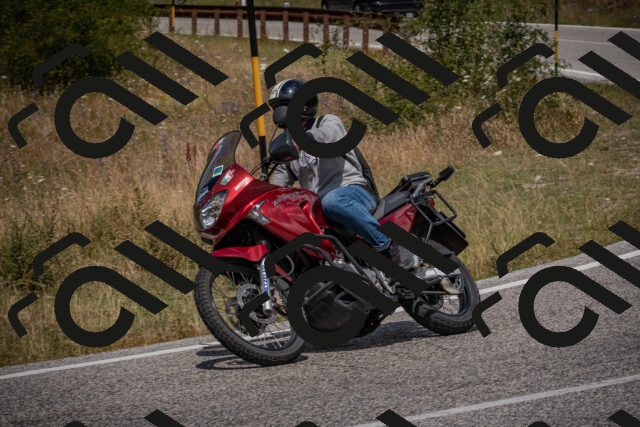 20250802124940-_5006806_am_