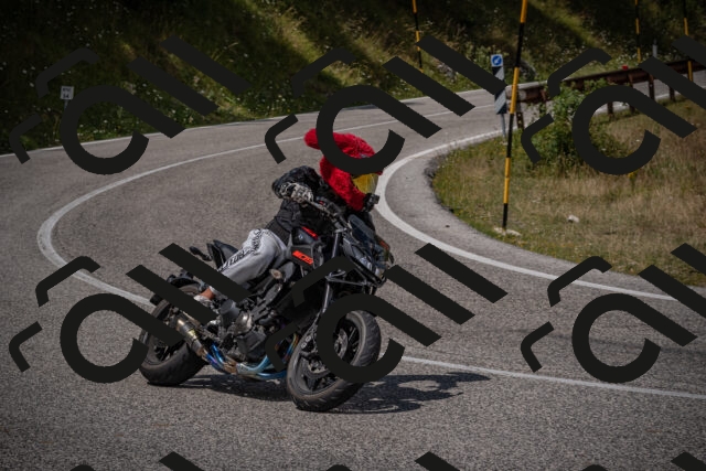 20250802125016-_5006817_am_