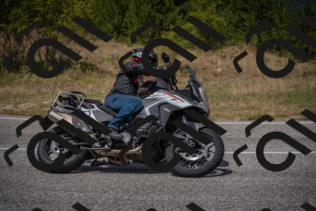 20250802125030-_5006825_am_