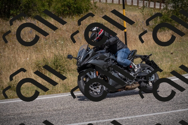 20250802125246-_5006856_am_