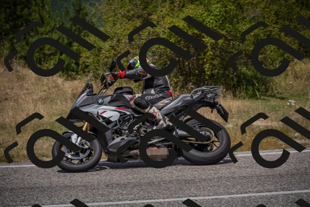 20250802125247-_5006858_am_