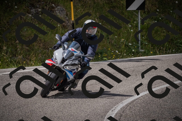 20250802125329-_5006878_am_