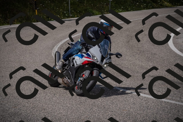 20250802125330-_5006881_am_