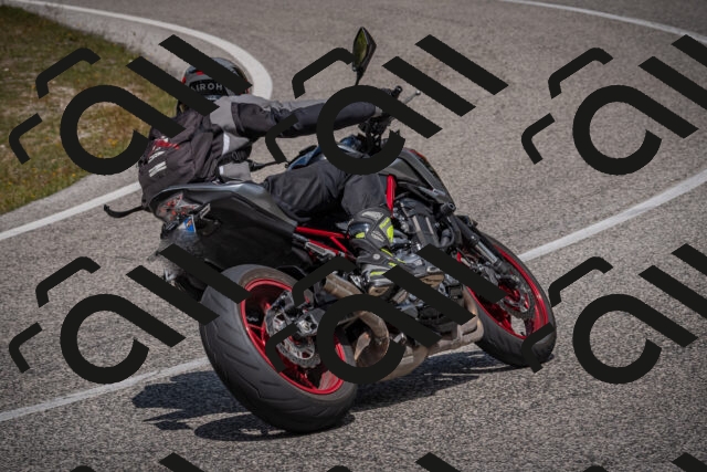 20250802125607-_5006928_am_