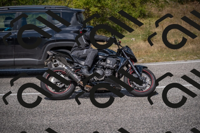 20250802125617-_5006935_am_