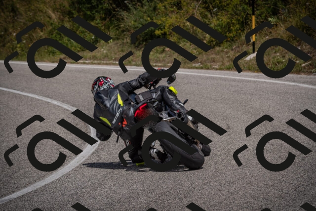 20250802125632-_5006941_am_