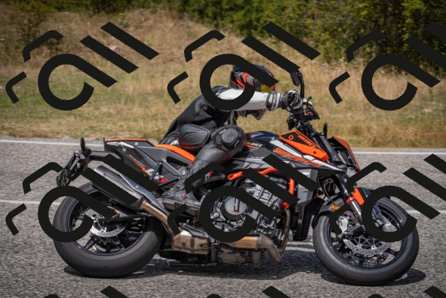 20250802125831-_5006984_am_