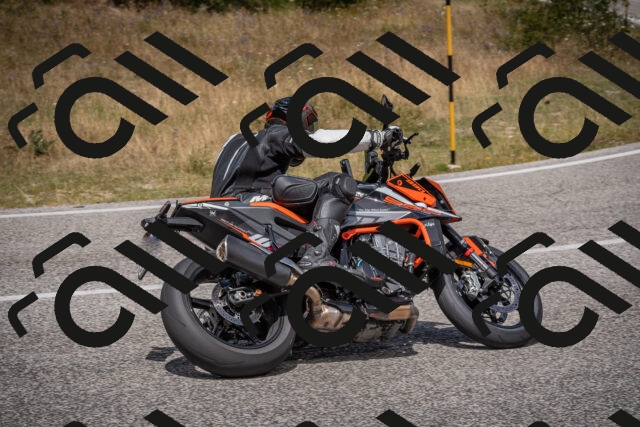 20250802125831-_5006985_am_