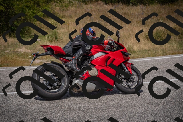 20250802125832-_5006986_am_