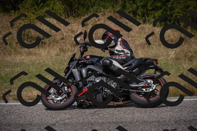 20250802125835-_5006990_am_