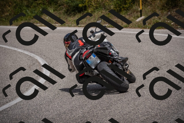 20250802125844-_5007000_am_