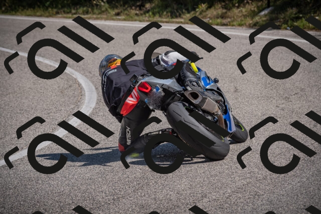 20250803110309-_5007886_am_