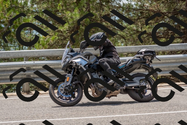 202508031344-DSC_2575_c4_