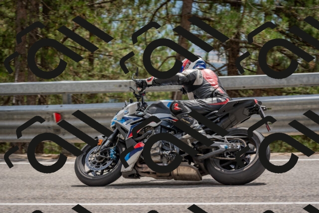 202508031425-DSC_2702_c4_