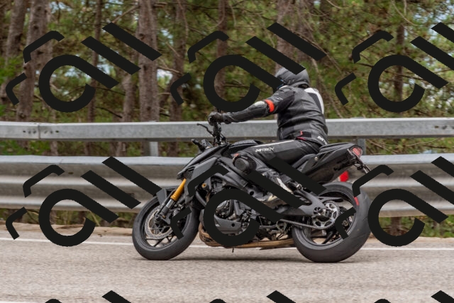 202508031433-DSC_2720_c4_