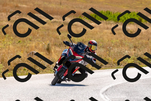 20250802103522-R01_7570_r1