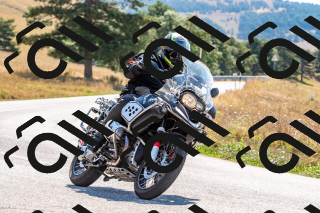 20250802105048-R01_7711_r1