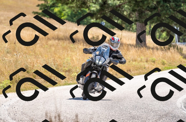 20250802120011-R01_8256_r1