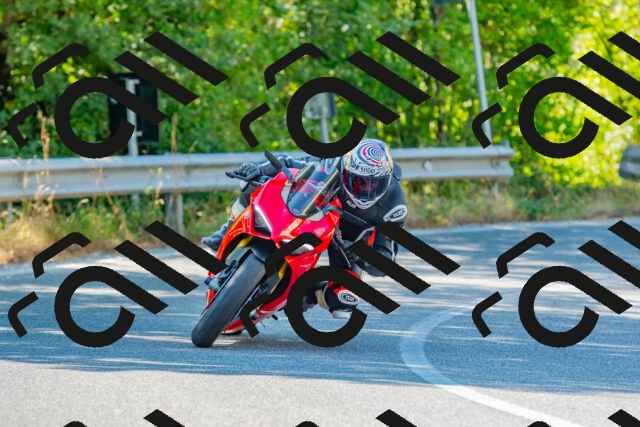 20250803100532-R01_9237_r1