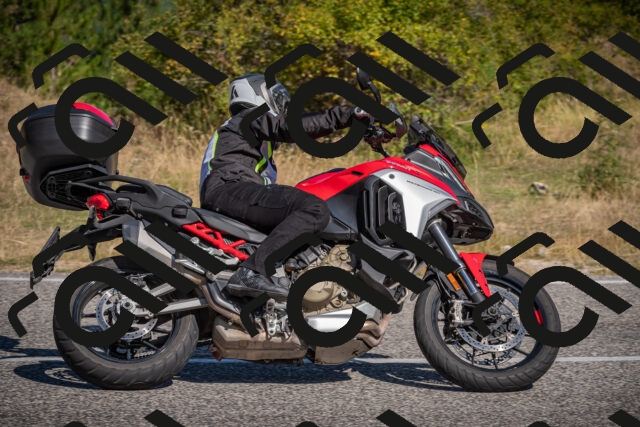 20250809101127-_5009703_am_