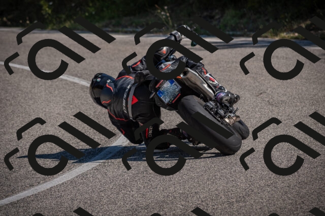 20250809102110-_5009758_am_