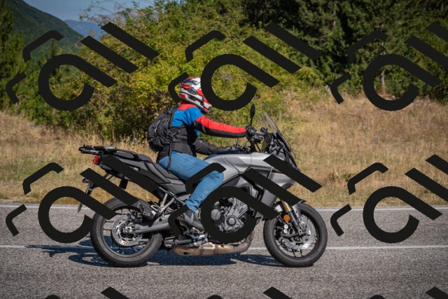 20250809102313-_5009769_am_