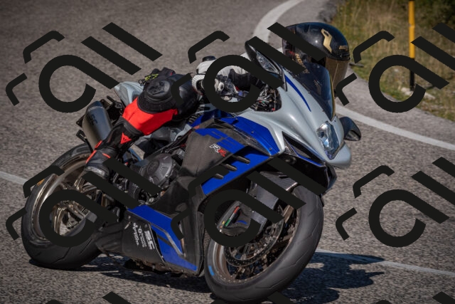 20250809102543-_5009777_am_