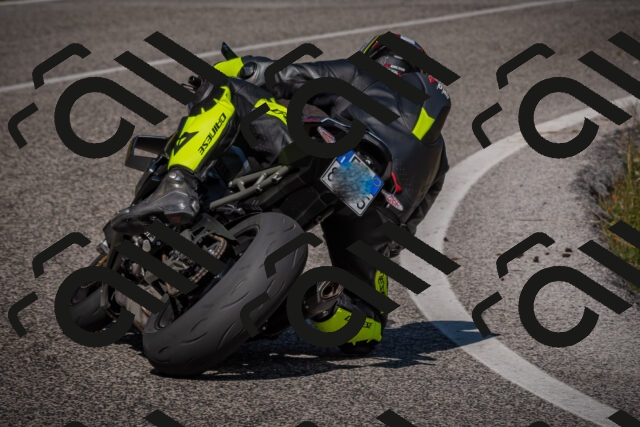 20250809102638-_5009793_am_