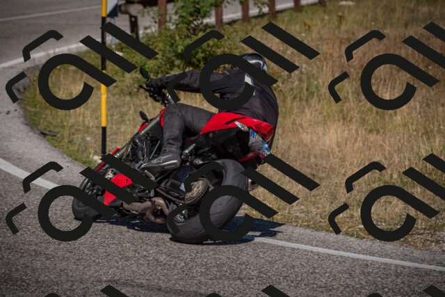 20250809102648-_5009800_am_