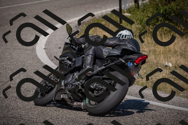 20250809102736-_5009817_am_