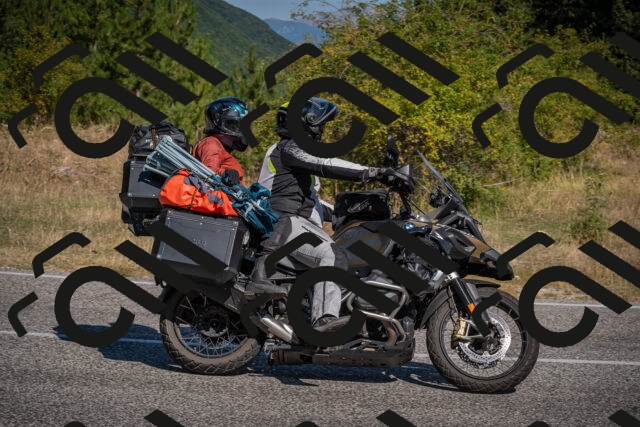 20250809103049-_5009832_am_