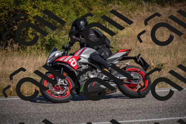 20250809103224-_5009842_am_