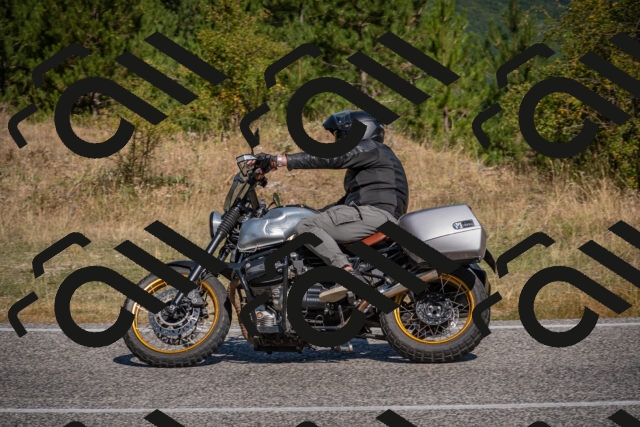 20250809103748-_5009857_am_