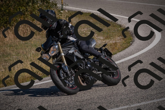 20250809104006-_5009870_am_