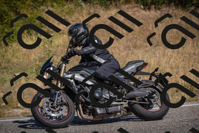 20250809104007-_5009871_am_