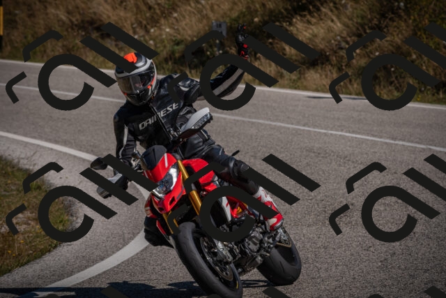 20250809104500-_5009886_am_