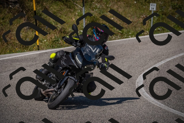 20250809104646-_5009895_am_